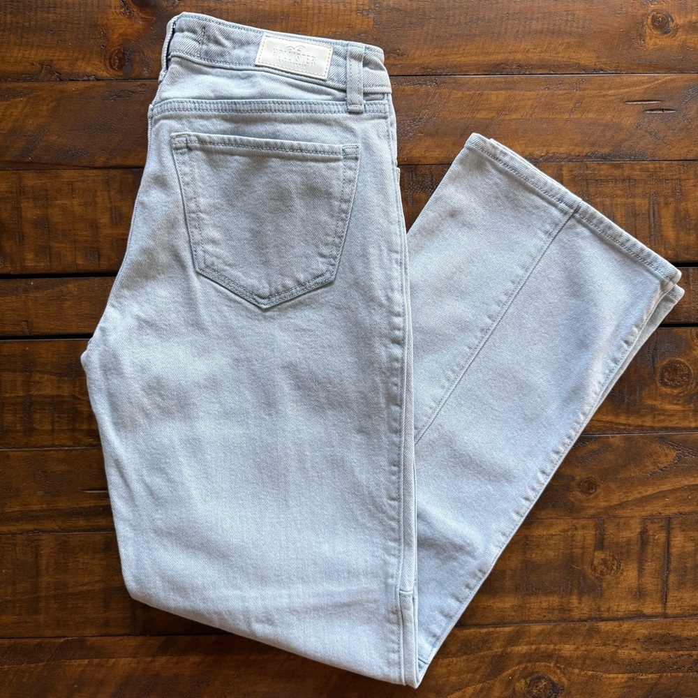 Hollister Women’s Low Rise Dad Jean Size 1R 25x30